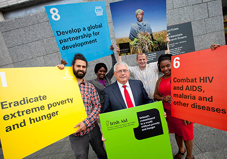 Minister and Guides from the Irish Aid Centre